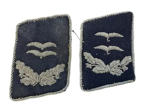 WWII  LUFTWAFFE - PAAR KRAGENSPIEGEL - OBERLEUTNANT SANITÄTS-TRUPPE