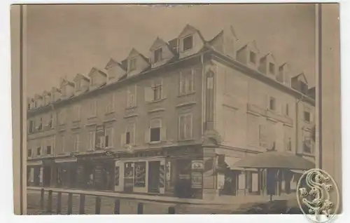 [Hasenauerstr. Ecke Carl-Ludwig-Str. d. i. seit 1919: Weimarer Straße].