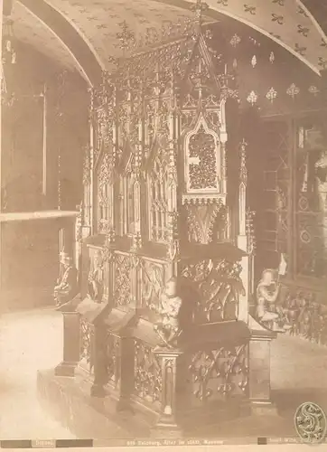 Salzburg. Altar im städt. Museum. 919.