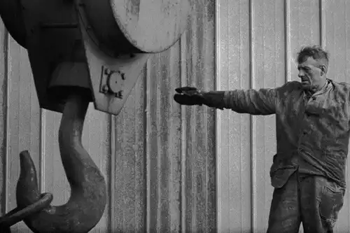 Arbeit in der Schlieker-Werft, Hamburg. LESSING, Erich.