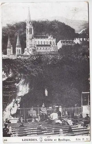 Lourdes. Grotte et Basilique. 1900