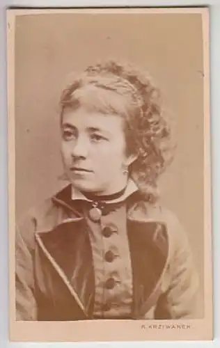 [Portrait einer Dame]. 1874