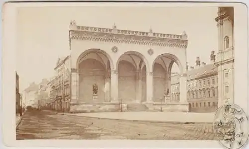 München. Die Feldherrnhalle. 1875