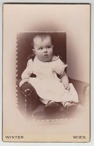 [Portrait eines Kleinkindes]. 1890