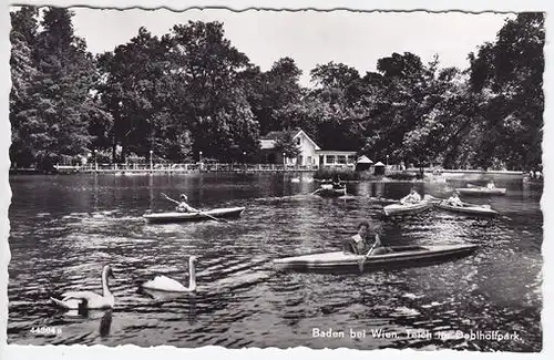 Baden bei Wien. Teich im Doblhoffpark. 1956