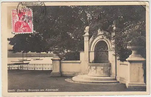 Zürich. Brunnen am Alpenquai.