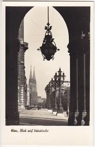 Wien, Blick auf Votivkirche. 1940
