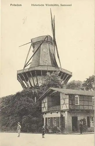 Potsdam - Historische Windmühle, Sanssouci.