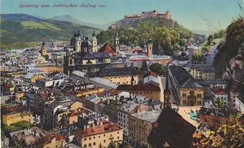 Salzburg vom elektrischen Aufzug aus.