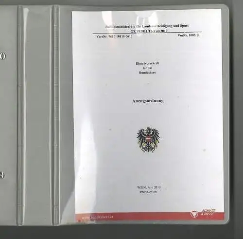 Dienstvorschrift für das Bundesheer. Anzugsordnung. Wien, Juni 2010.