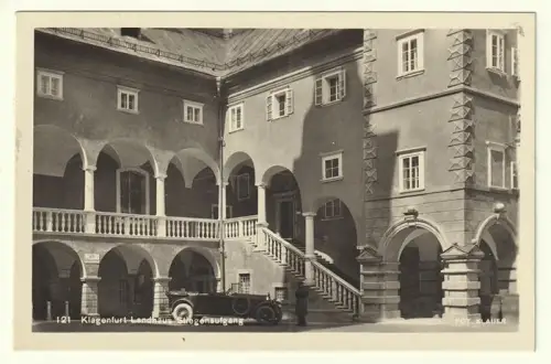 Klagenfurt Landhaus Stiegenaufgang.