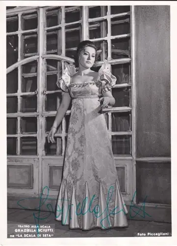 Teatro alla Scala. Graziella Sciutti ne "La Scala di Seta". SCIUTTI, Graziella, 