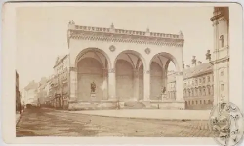 München. Die Feldherrnhalle. 1875
