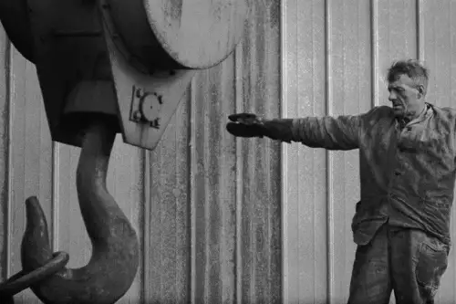 Arbeit in der Schlieker-Werft, Hamburg. LESSING, Erich.