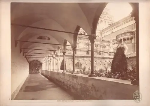 Certosa di Pavia. Veduta del Chiostro piccolo.
