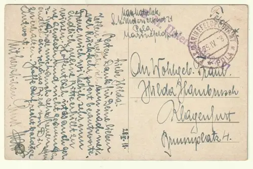 [Bub vor einem Marterl an Ufer und Wald].