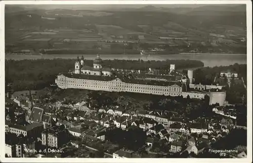 Melk Donau Fliegeraufnahme  / Melk Wachau /Mostviertel-Eisenwurzen