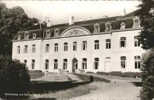 Weissenhaus Weissenhaus Schloss x / Wangels /Ostholstein LKR
