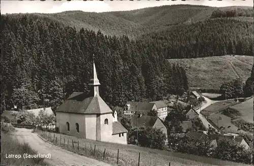 Latrop Sauerland Kirche *