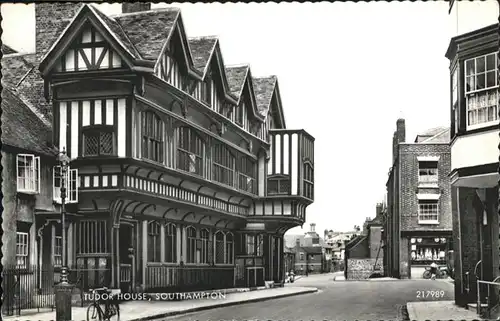 Southampton Southampton Tudor House x / Southampton /Southampton