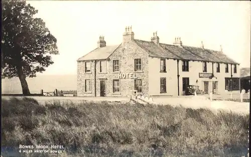 Bowes Moor Hotel  *