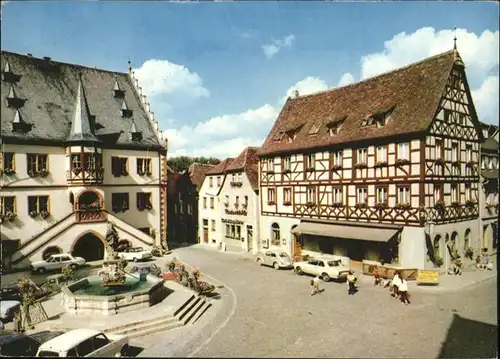 Volkach Rathaus Marktplatz  Brunnen