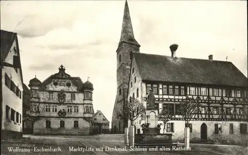 Wolframs-Eschenbach Marktplatz Denkmal Schloss Rathaus