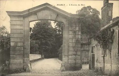 Marly FR  Entree du Bois