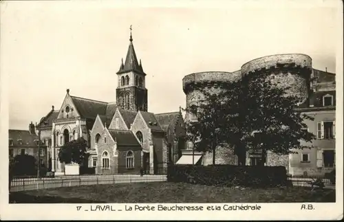 Laval Isere Porte Beucheressa la Cathedrale