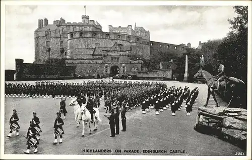 Edinburgh Castle
Highlanders on Parade Kat. Edinburgh