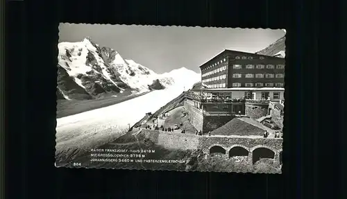 Grossglockner Kaiser Franz Josef-Haus Johannisberg / Heiligenblut /Oberkaernten