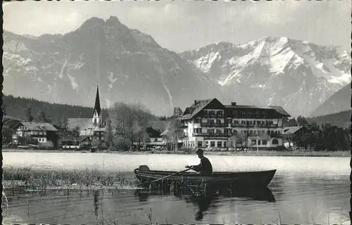 Seefeld Tirol Wettersteingebirge Boot / Seefeld in Tirol /Innsbruck