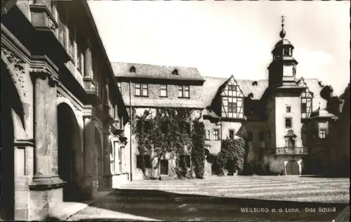 Weilburg Weilburg Schloss * / Weilburg Lahn /Limburg-Weilburg LKR