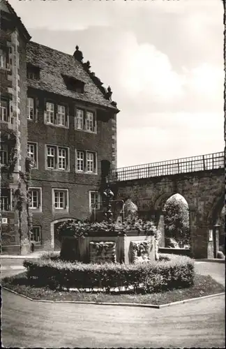 Eschwege Eschwege Maerchenbrunnen Schlosshof * / Eschwege /Werra-Meissner-Kreis LKR