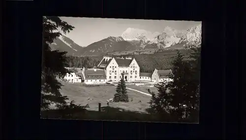 Klais Klais Mittenwald Schloss Kranzbach Erholungsheim * / Kruen /Garmisch-Partenkirchen LKR