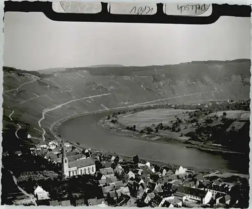 Kroev Mosel Kroev Fliegeraufnahme * / Kroev /Bernkastel-Wittlich LKR