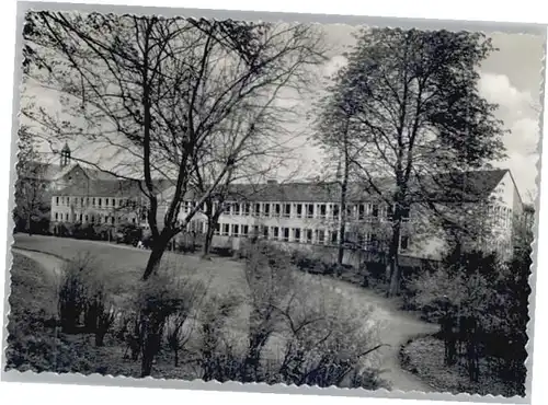 Kaiserswerth Suitbertus-Schule  *