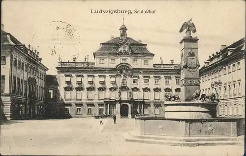 Ludwigsburg Schosshof Brunnen / Ludwigsburg /Ludwigsburg LKR