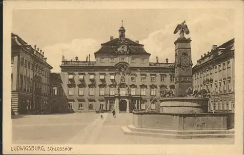 Ludwigsburg Schosshof Brunnen / Ludwigsburg /Ludwigsburg LKR