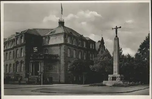 Saarlouis Saarlautern Gefallenendenkmal Landratsamt