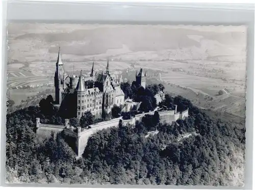 Burg Hohenzollern Fliegeraufnahme *