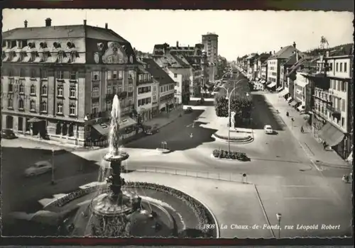 La Chaux-de-Fonds Rue Leopold Robert Brunnen *