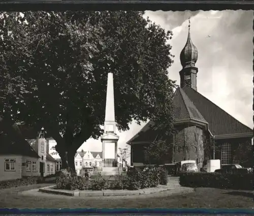 Wesselburen Kirche Ehrenmal   *