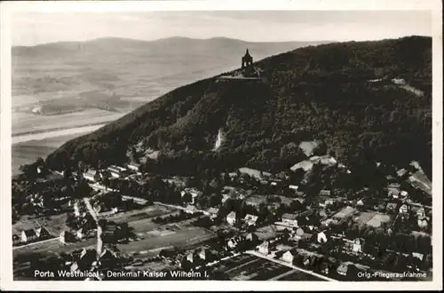 Porta Westfalica Denkmal Kaiser Wilhelm Fliegeraufnahme  / Porta Westfalica /Minden-Luebbecke LKR