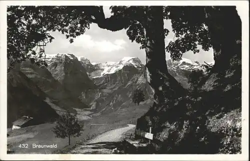 Braunwald GL Braunwald  x / Braunwald /Bz. Glarus