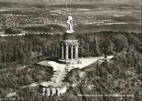 Hermannsdenkmal Hermannsdenkmal Fliegeraufnahme x / Detmold /Lippe LKR