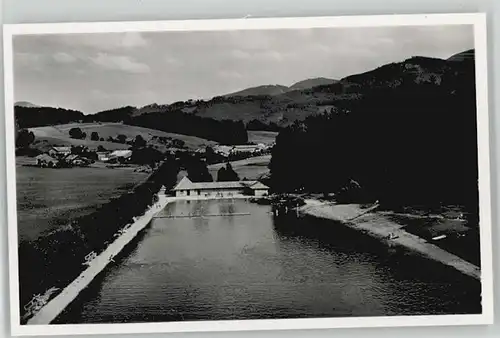 Bergen Chiemgau Bergen Oberbayern Schwimmbad   / Bergen /Traunstein LKR