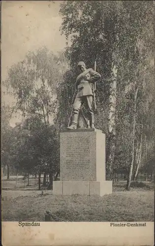 Spandau Pionier Denkmal  / Berlin /Berlin Stadtkreis