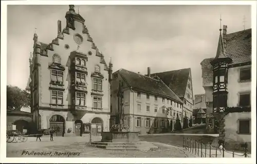 Pfullendorf Marktplatz Pferd Kutsche Brunnen *