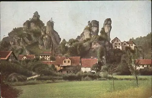 Tuechersfeld Felsen Haeuser Kat. Pottenstein